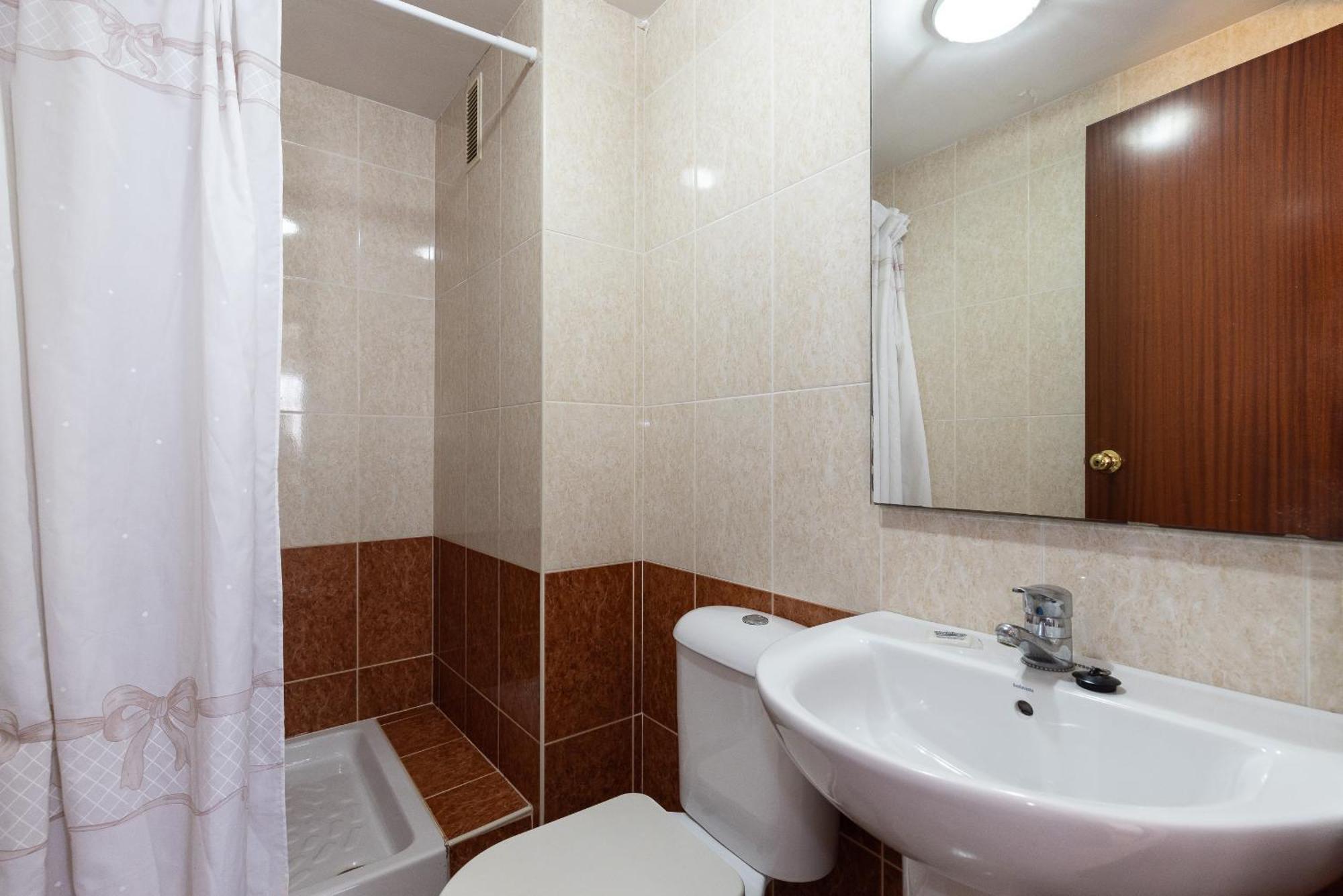 Rentalmar Ventura Village Apartment
