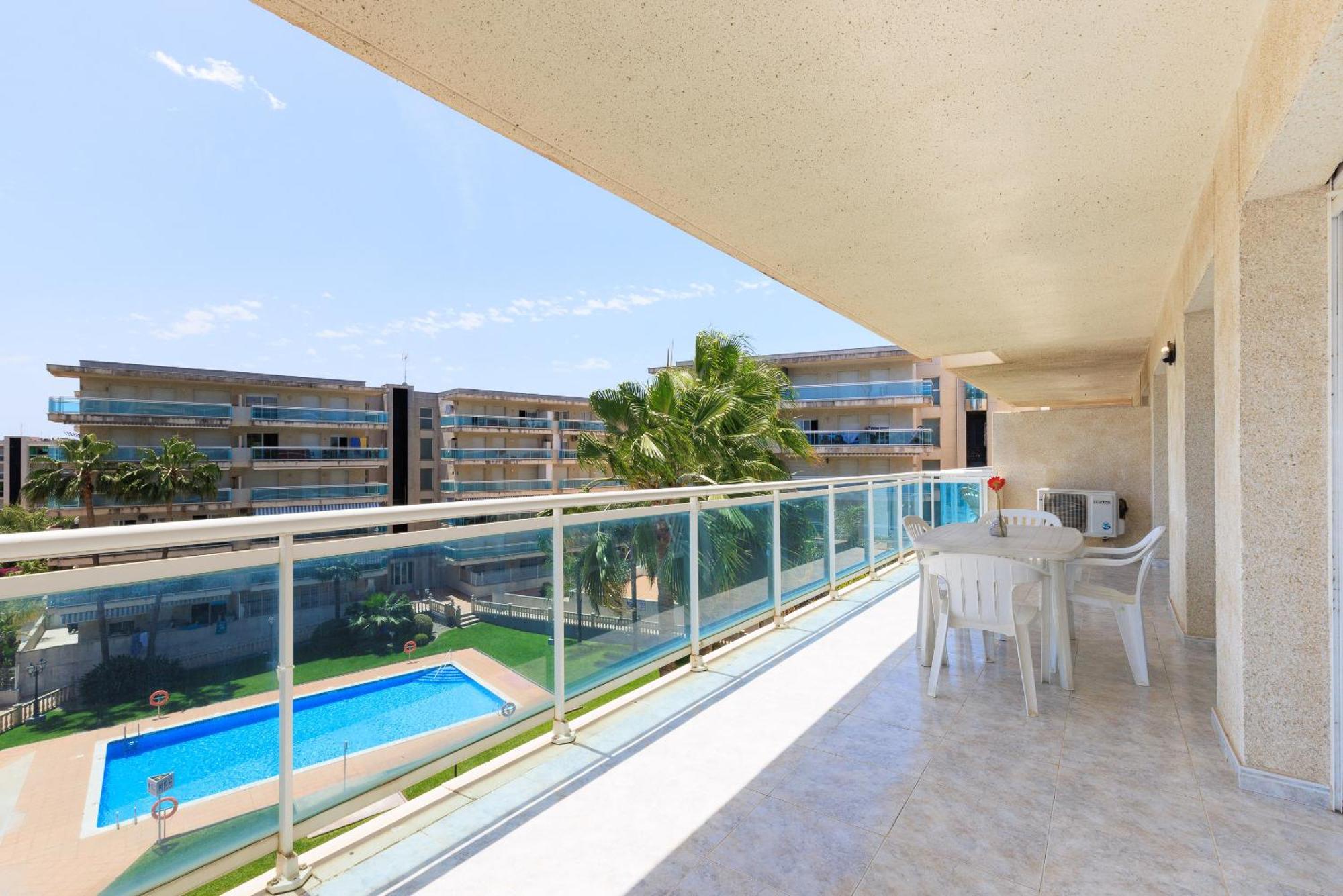 Rentalmar Ventura Village Apartment