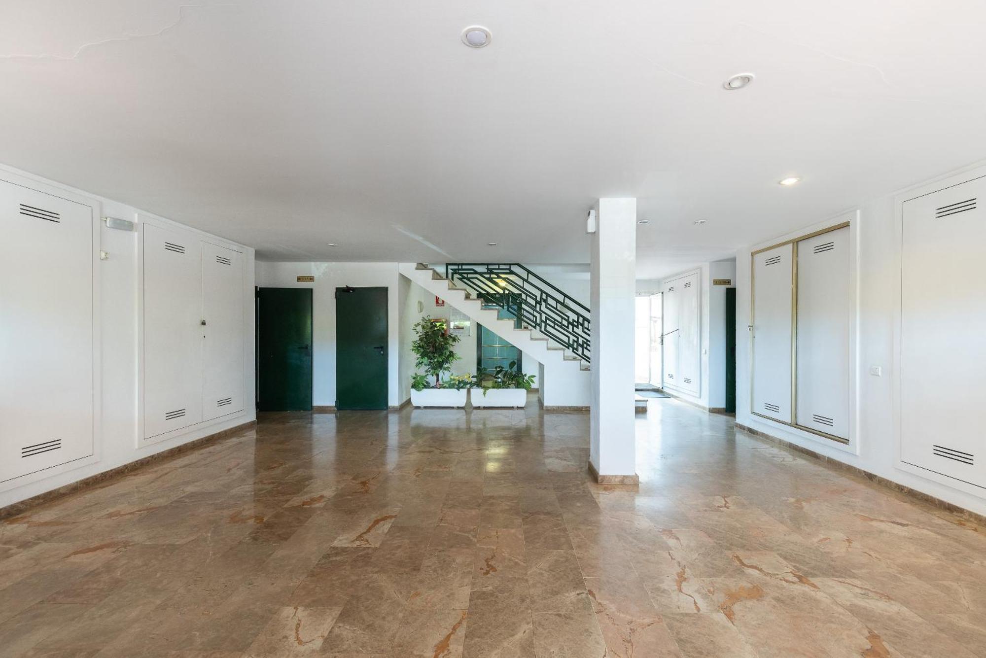 Rentalmar Ventura Village Apartment *